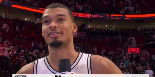 文班生涯首个季后赛客场拿下至少25分5盖帽 NBA历史首人！