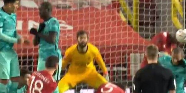 开云体育APP下载-【夜读】不是父子关系！瓜帅澄清：和京多安只是邻居