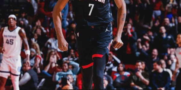 开云体育官网-连续三场爆发！NBA历史第五人！37岁杜兰特比肩乔丹